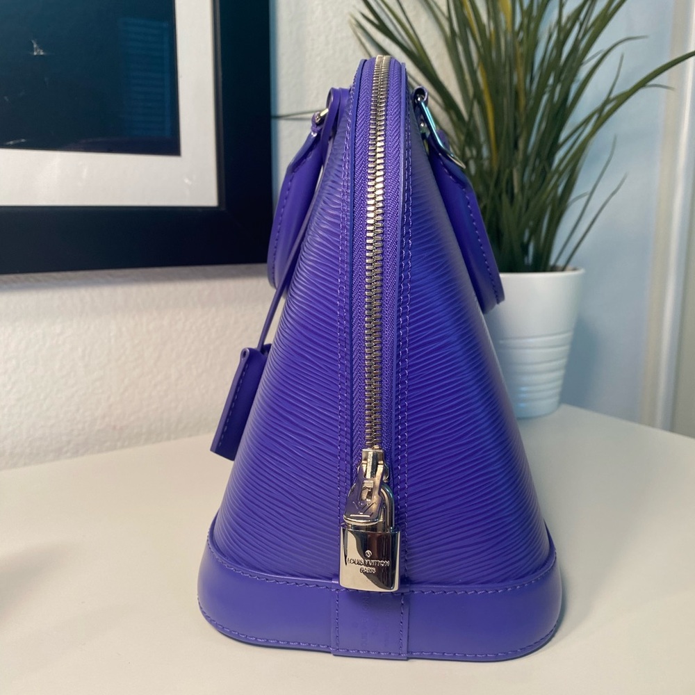 Louis Vuitton Alma PM EPI Leather COA/Original Receipt - Picture 9 of 14